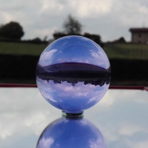 Sfera &Oslash; 60 mm. CRISTALLO TRASP. LILLA